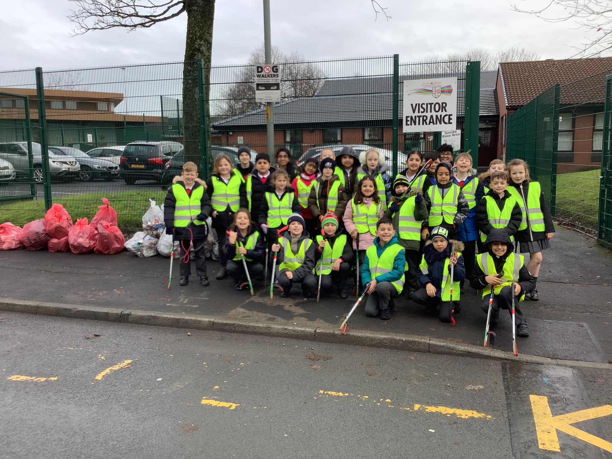 Year 4 at Lammack Primary School become recycling heroes! – BwD Recycle